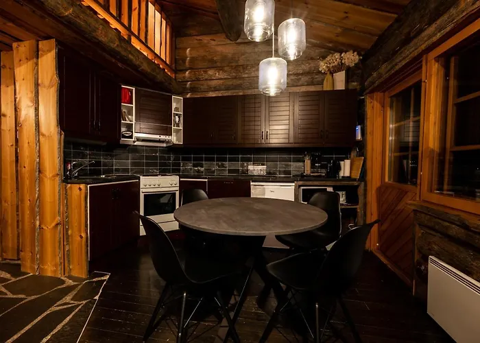 Varjokelo 펜션 루카